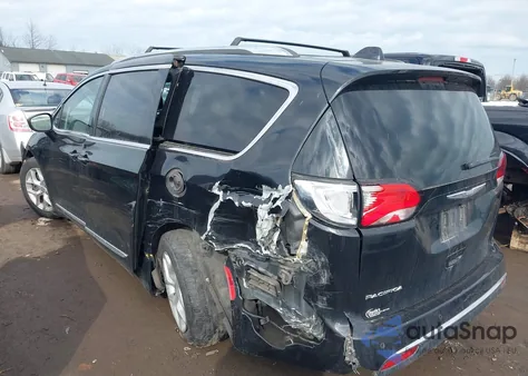 2017 Chrysler Pacifica Touring-L Plus из США, поврежденный, VIN 2C4RC1EG4HR533707